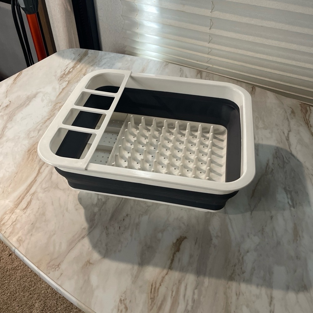 Collapsible Dish Drying Rack in Black and White